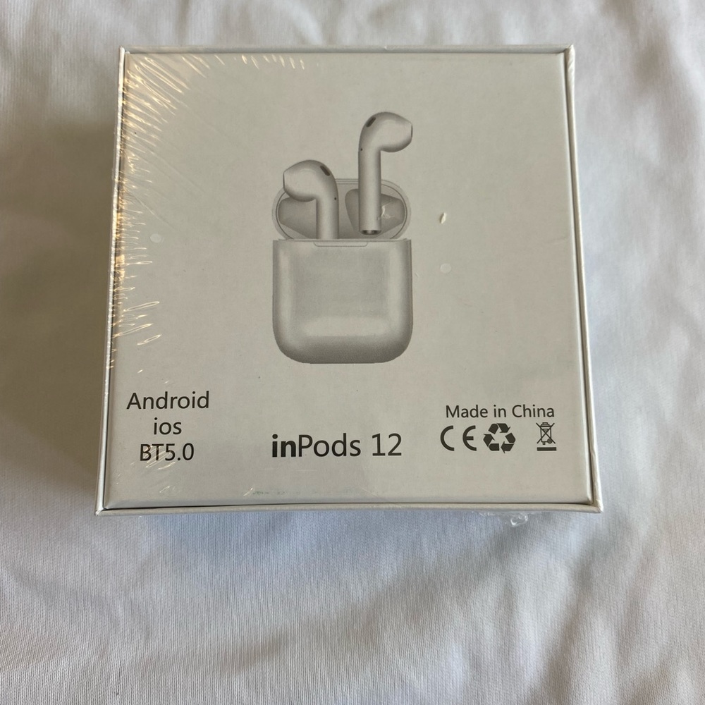Bluetooth Wireless earbuds - Light green - Picture 3 of 3